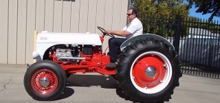 1952 Ford 8N Tractor V8 Conversion!